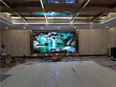 飯店大堂安裝室內全彩LED顯示屏效果